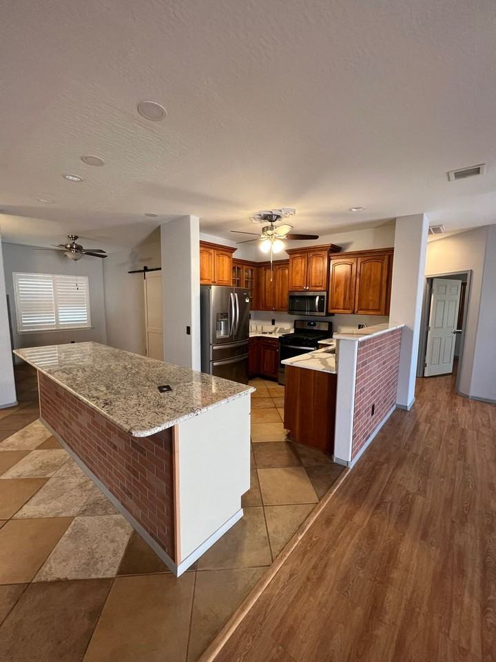 299 E Ensenada St - Photo 3 of 22