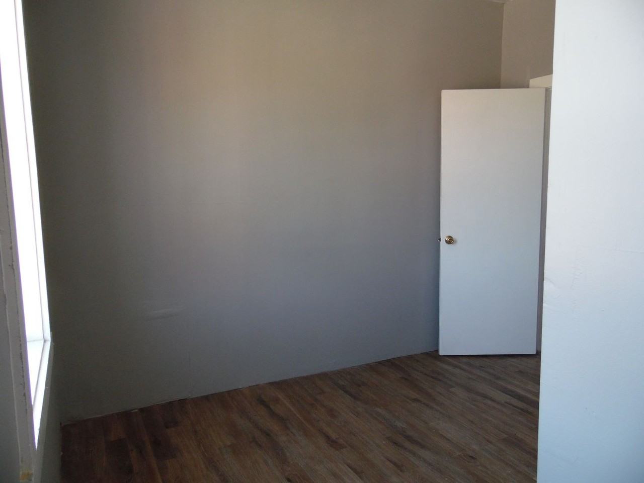 333 E. North St. - Photo 3 of 9