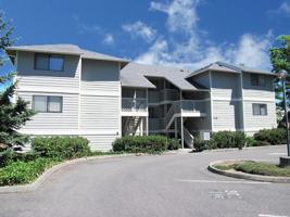 featured image of 726 E Whidbey Ave