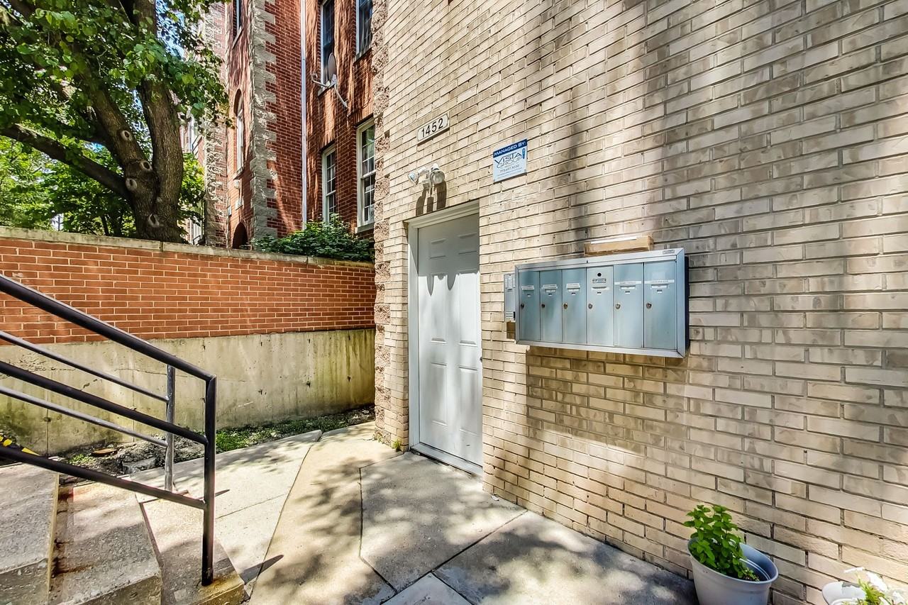 1452 W Cortez LLC - Photo 2 of 6