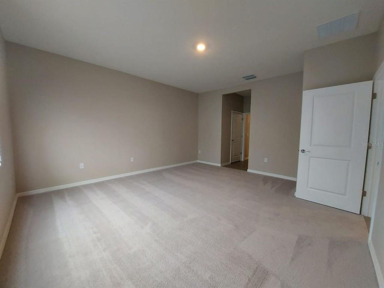 13210 Waterleaf Garden Cir - Photo 2 of 6