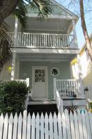 featured image of 121 Golf Club Dr