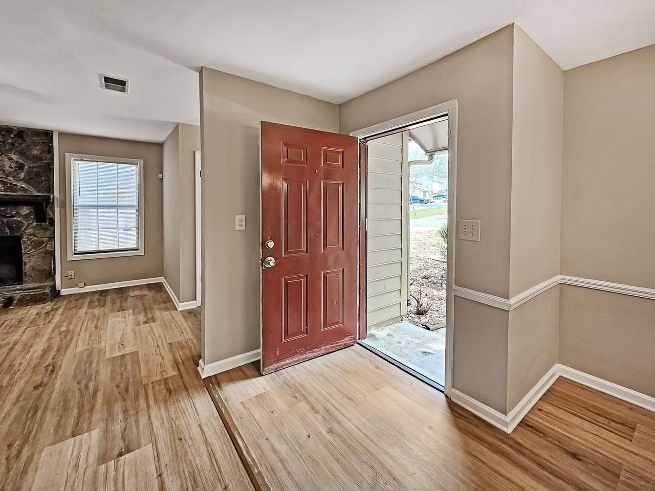 2750 Northwood Ct Sw - Photo 7 of 38