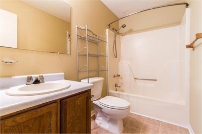 304 E Orange Ave - Photo 7 of 11