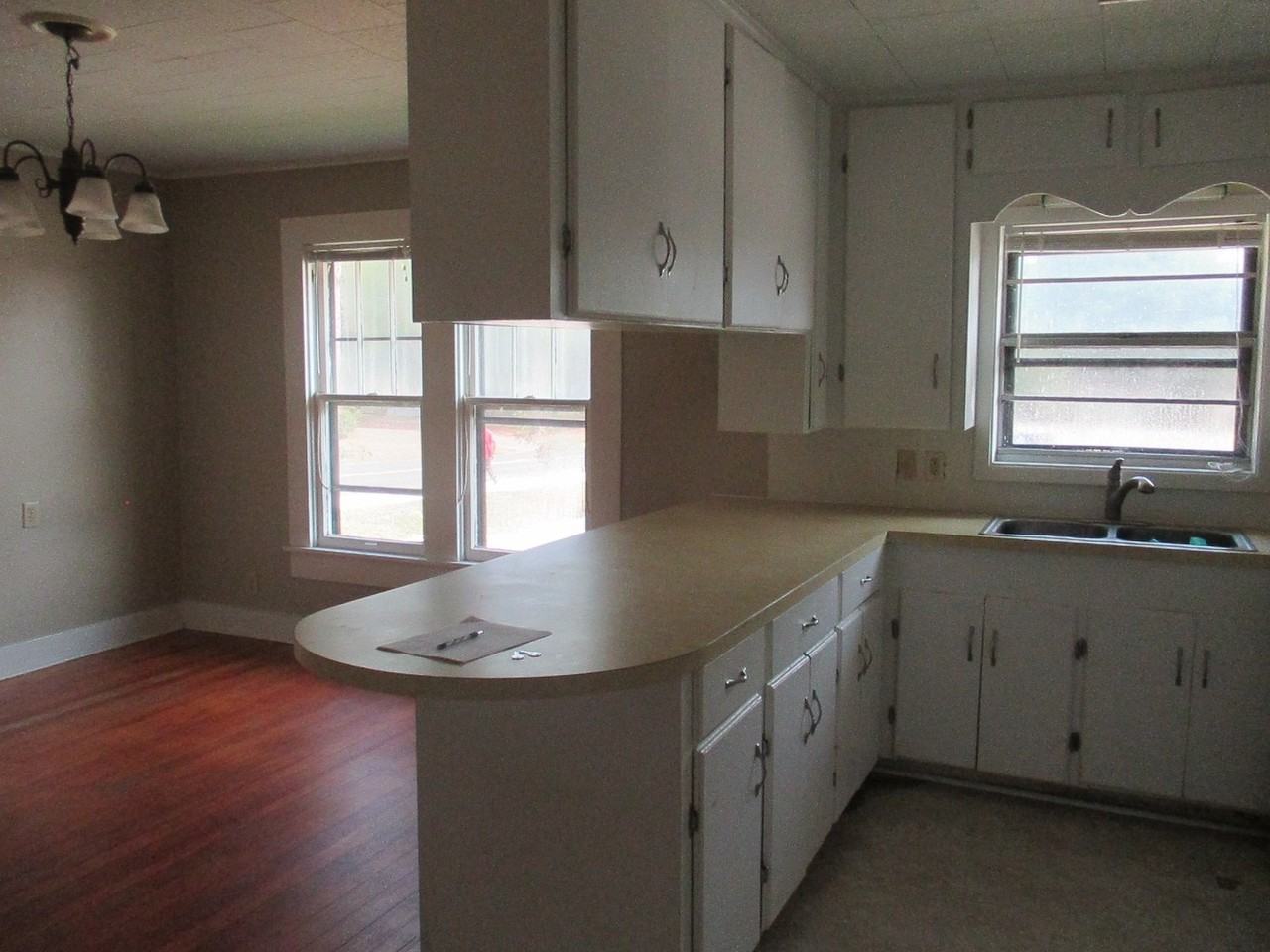 705 Tech Dr - Photo 2 of 11