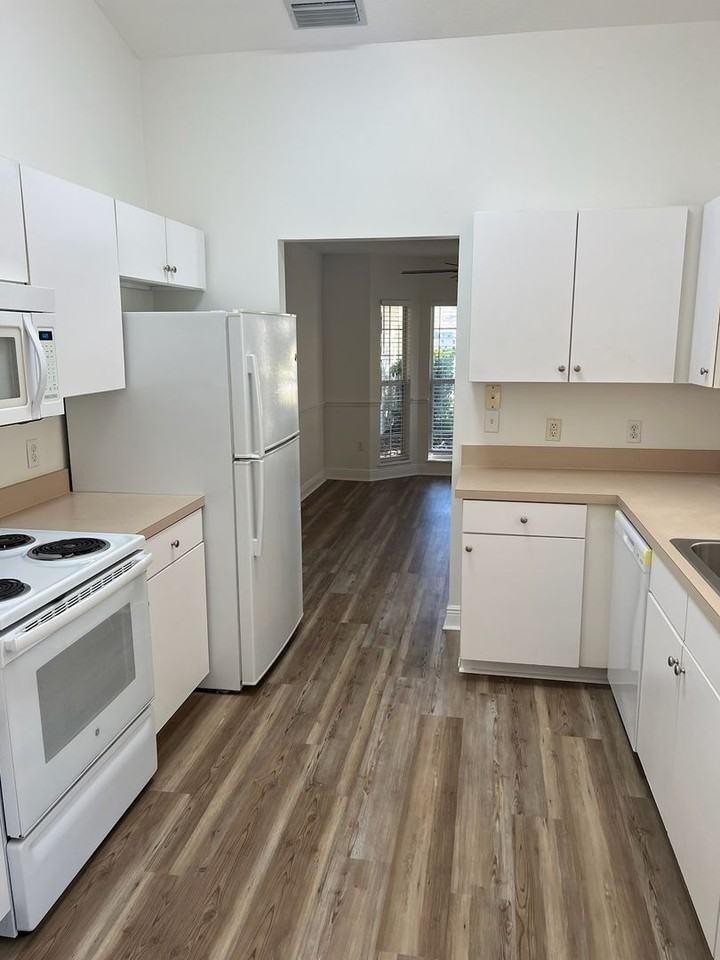 7202 Sw 81st Dr - Photo 5 of 22