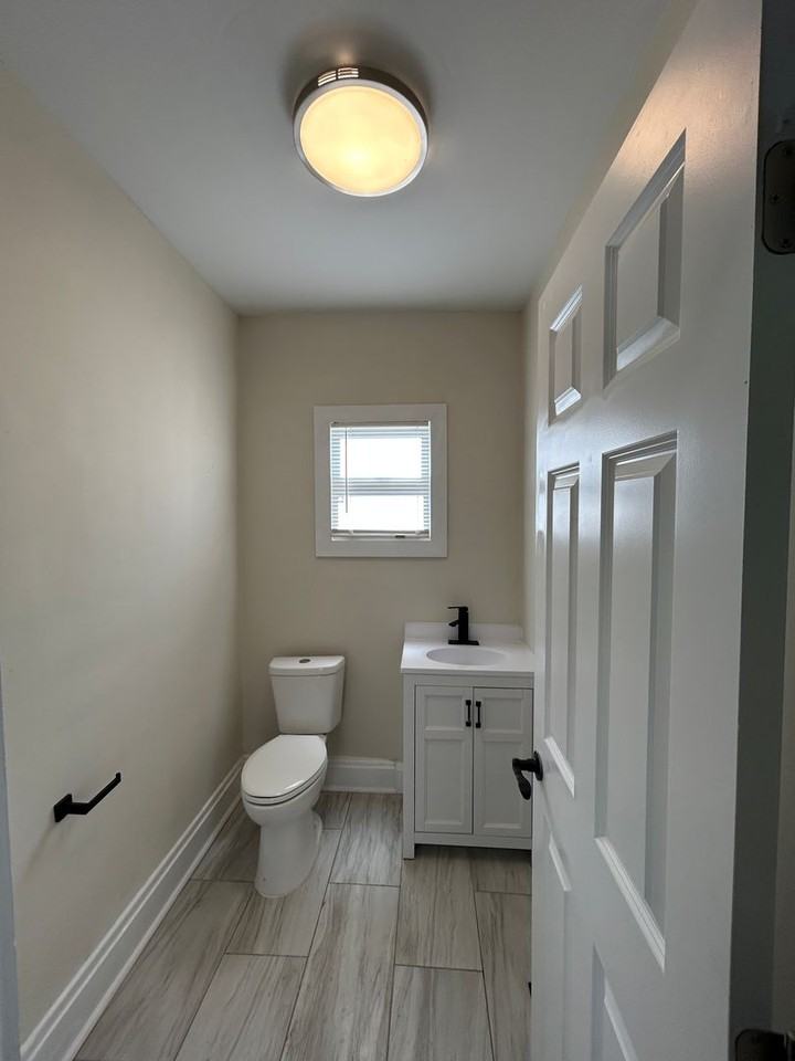 1179 Atcheson St - Photo 2 of 16