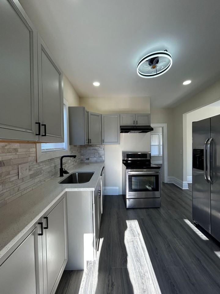1179 Atcheson St - Photo 3 of 16
