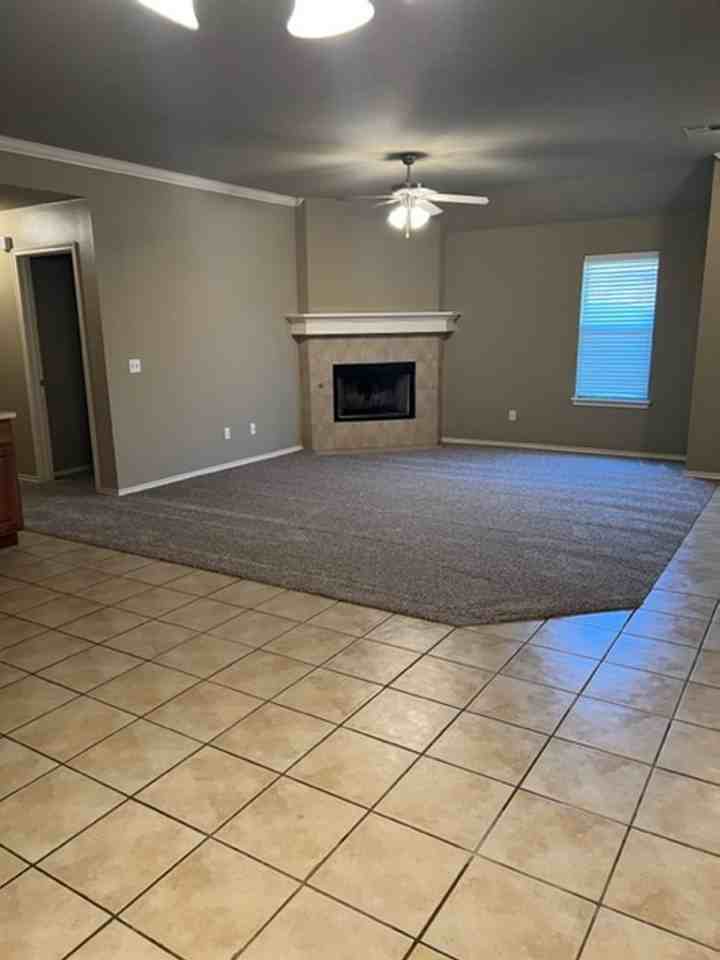 10309 Nw 38th Ter - Photo 3 of 13