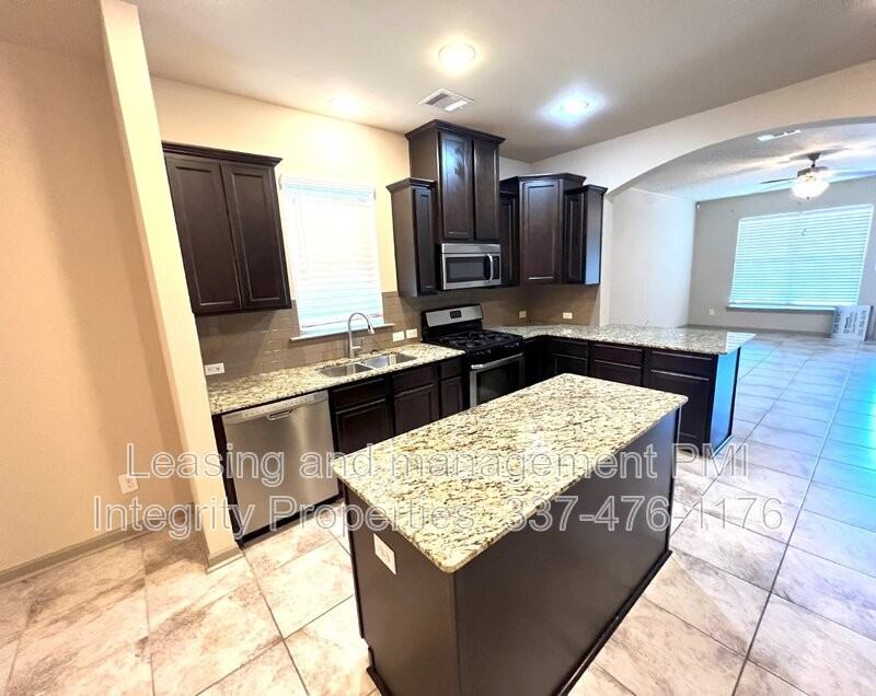 7854 W Pelican Lakes Ave - Photo 2 of 14