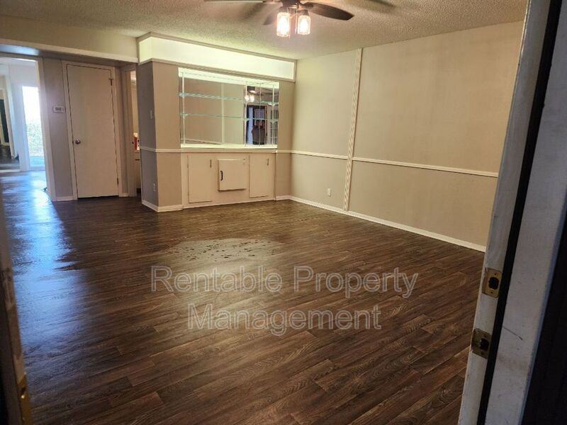 6238 Wheaton Dr - Photo 3 of 9