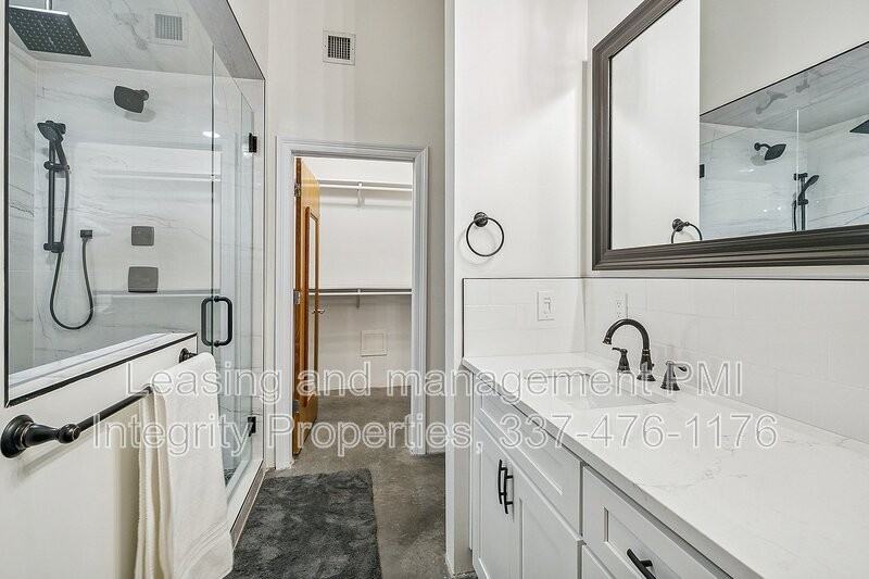 825 Lafayette St #4 - Photo 6 of 30