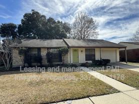 107 Village Ln - Photo 1 of 1