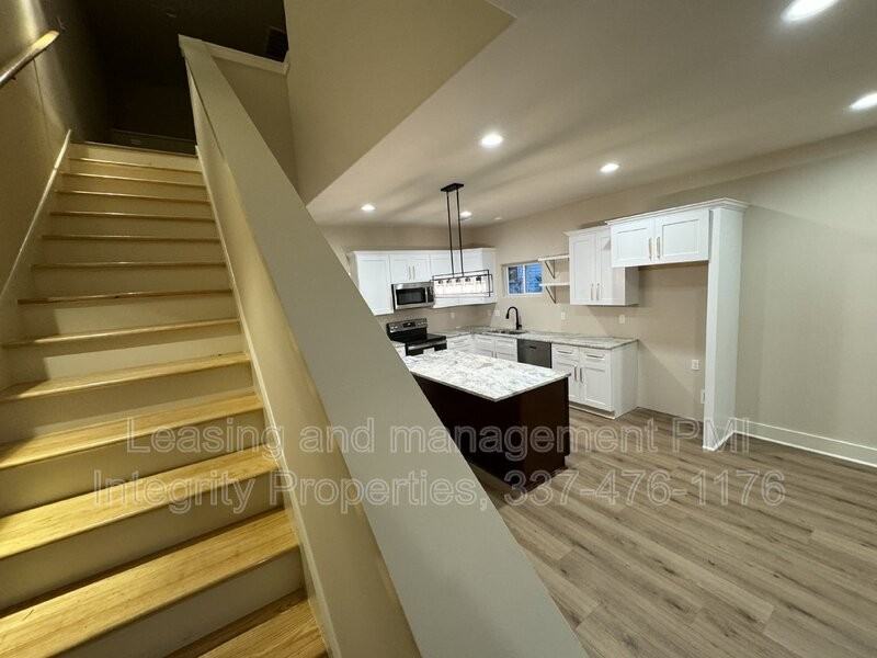 136 Greentree Dr - Photo 7 of 24