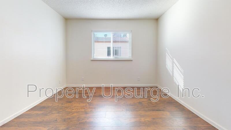 1340 Hobart Dr - Photo 6 of 11