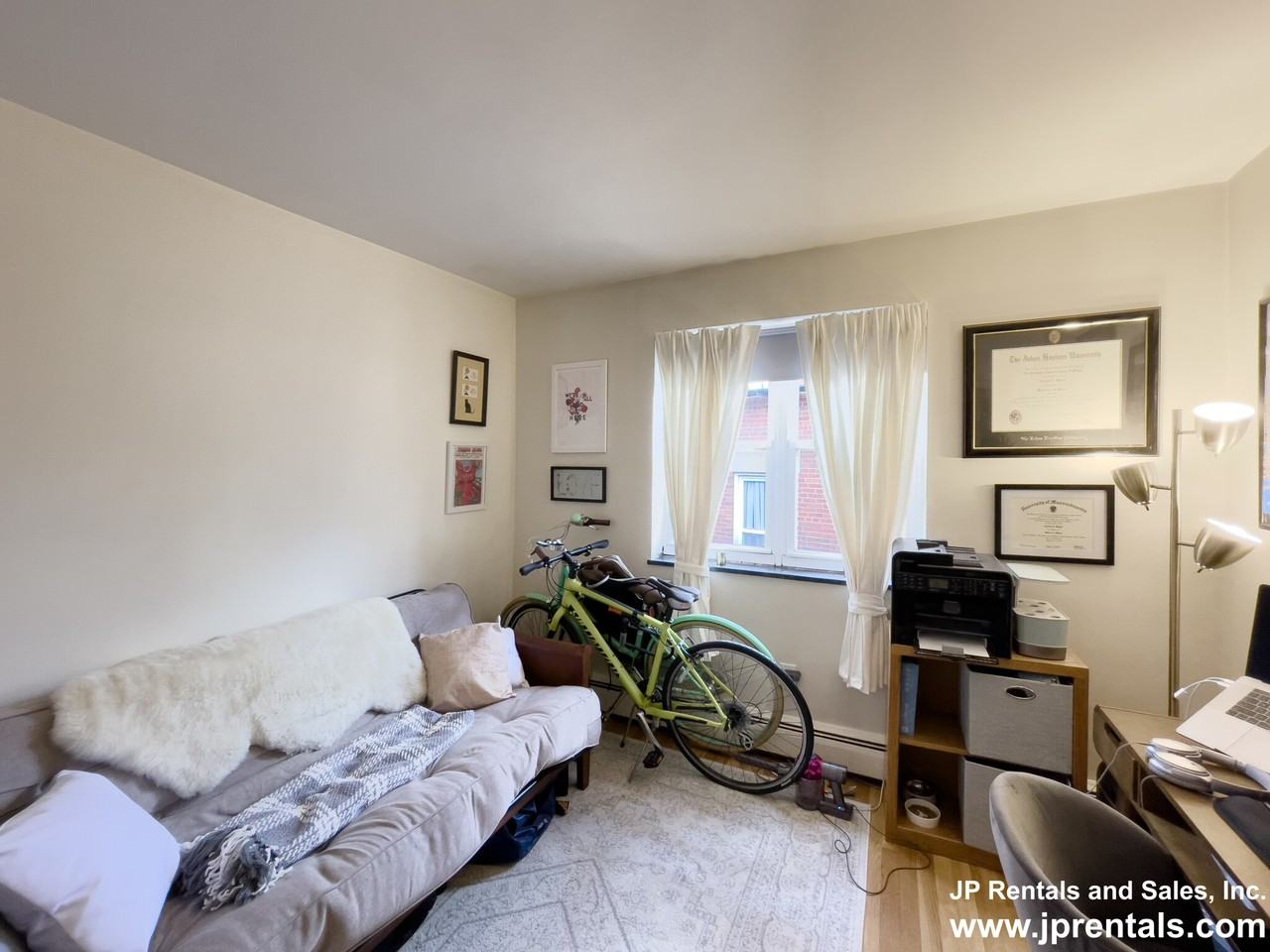 594 Centre St #8 - Photo 7 of 9