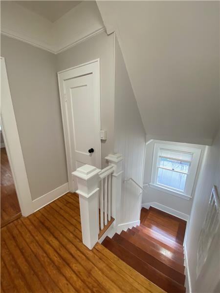 538 E 37th St #1-2 - Photo 4 of 10