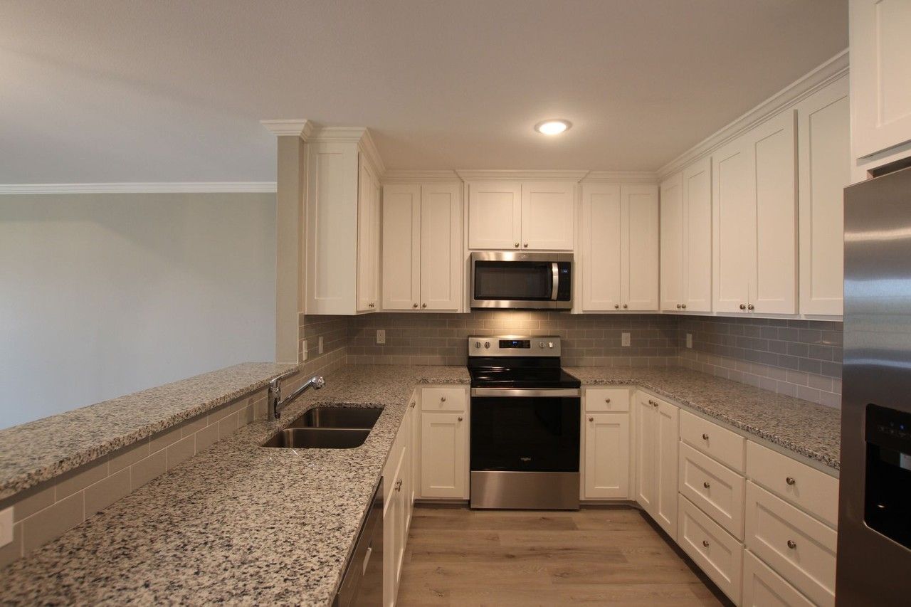 6117 Villa Rosa Way - Photo 7 of 20