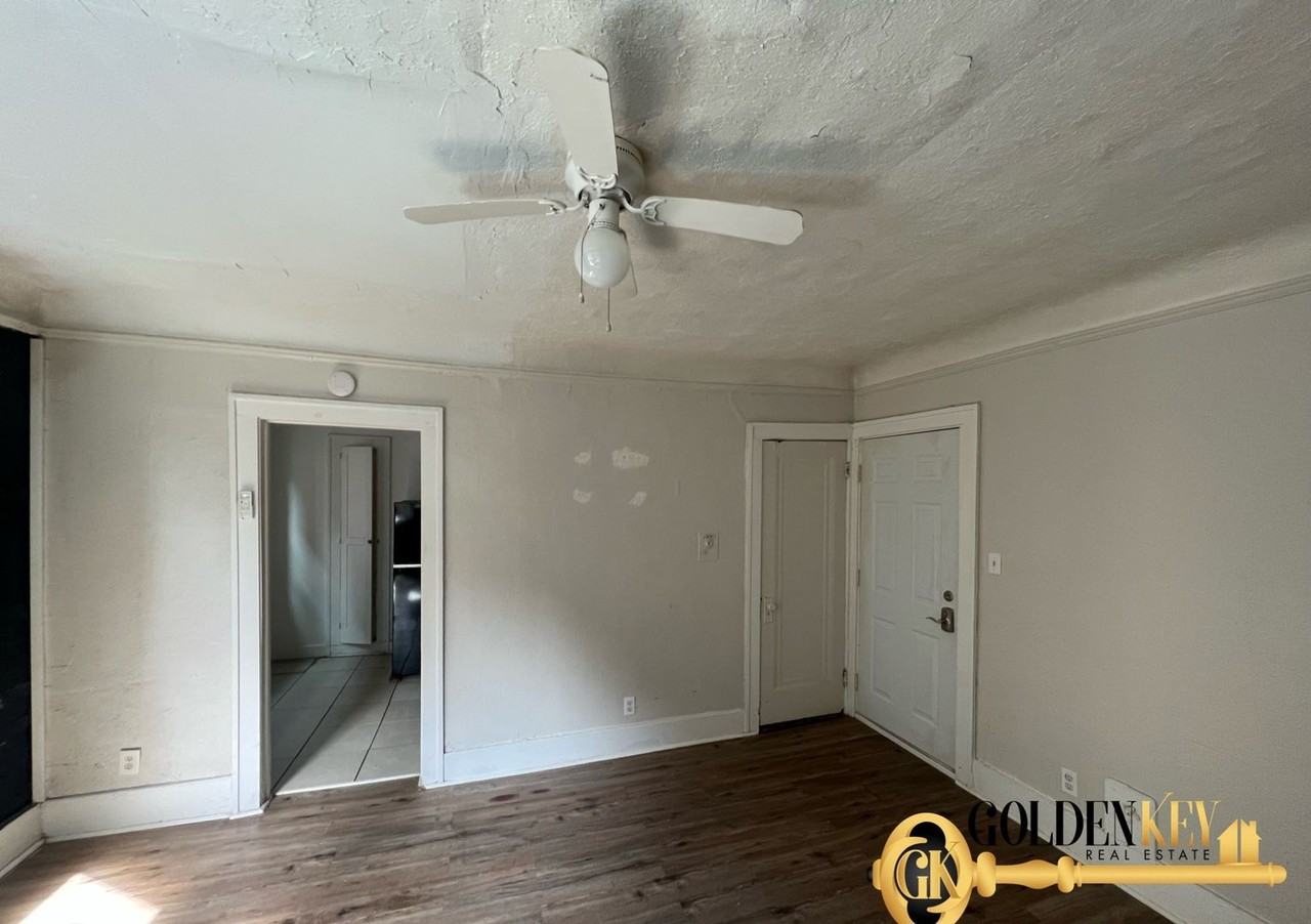 Updated 1 Bed 1 Bath near Midtown - Photo 3 of 27