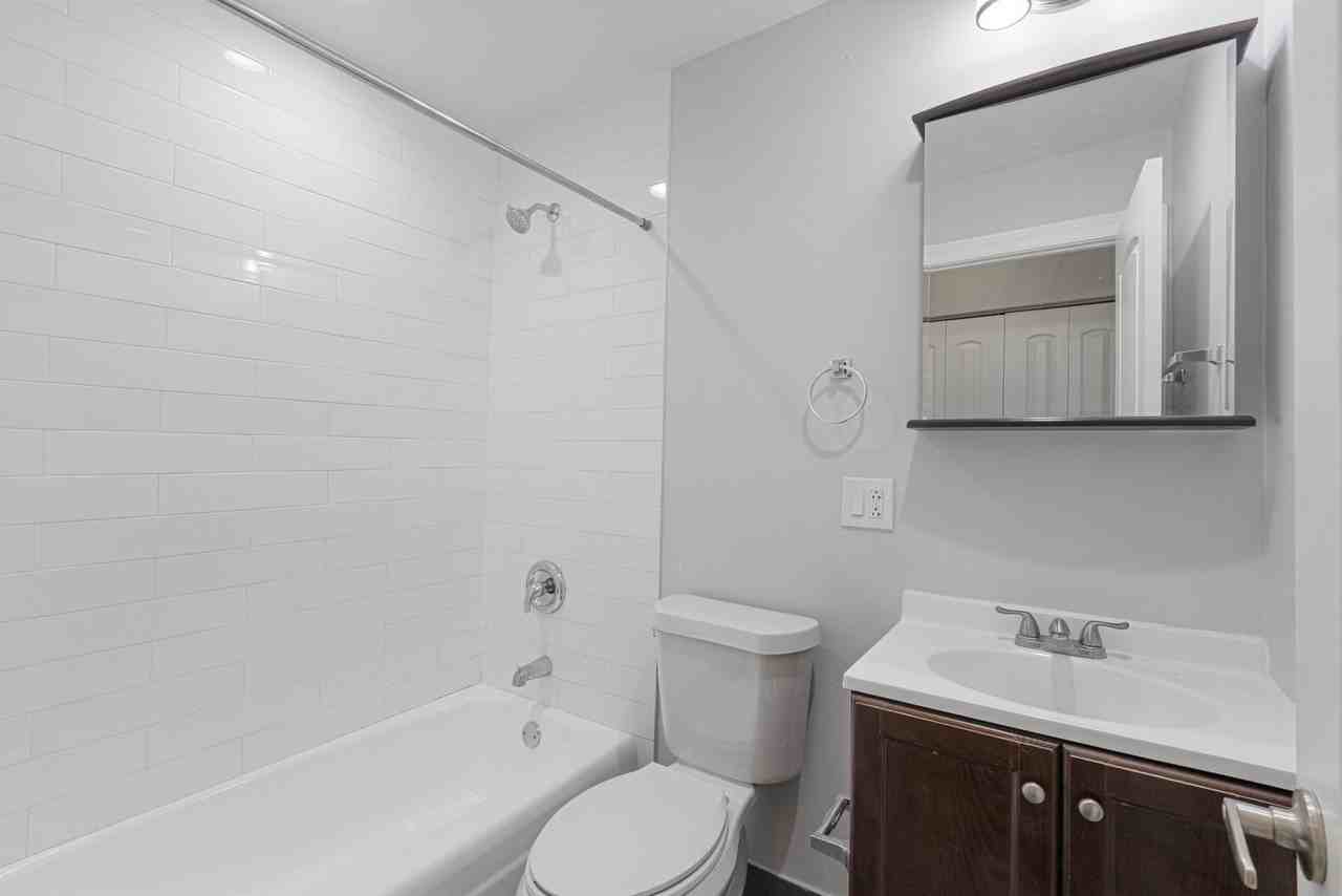 5534 N Kenmore Avenue - Photo 6 of 11