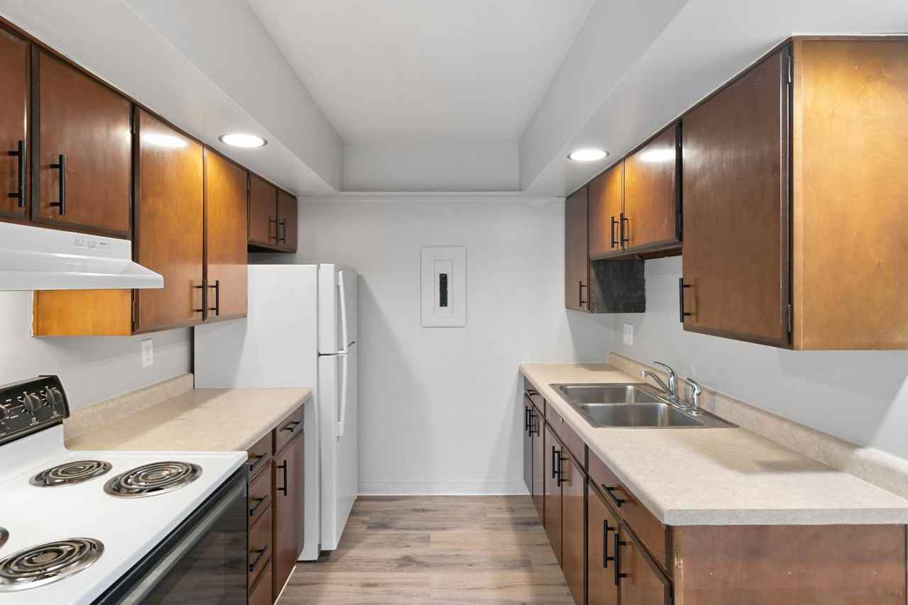 Cherry Grove Apartments (Cherry Grove 44 LLC) - Photo 4 of 27