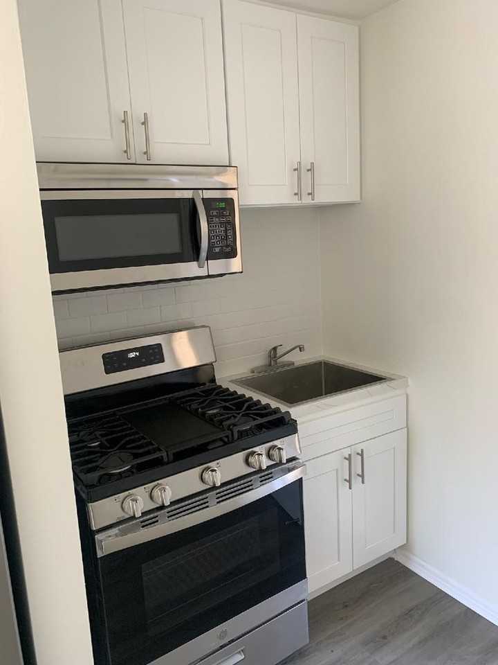 MC 1602 Winona Properties, LLC (140 Hoover) - Photo 5 of 16