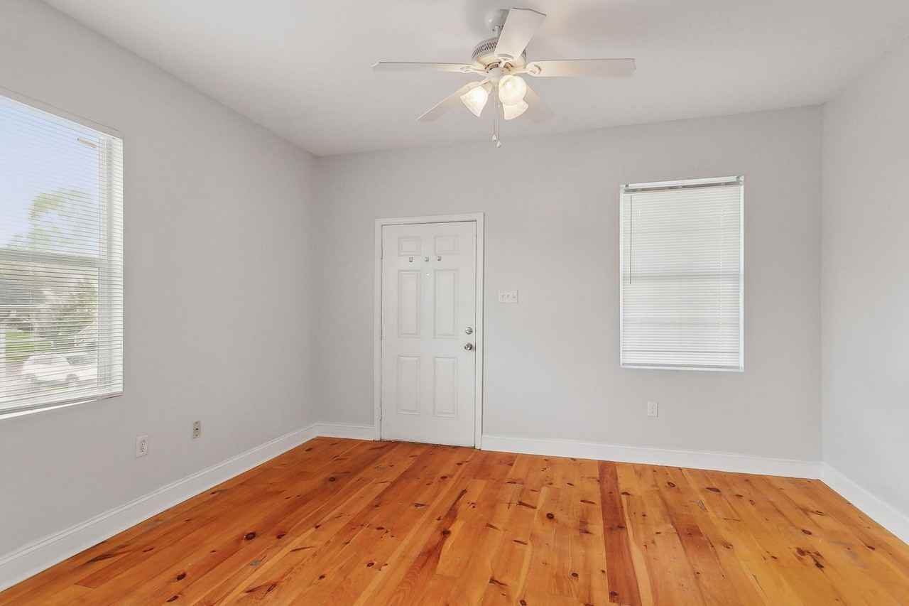 2722 Mexico St - Photo 3 of 13