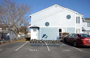 featured image of 952 Se Ely St