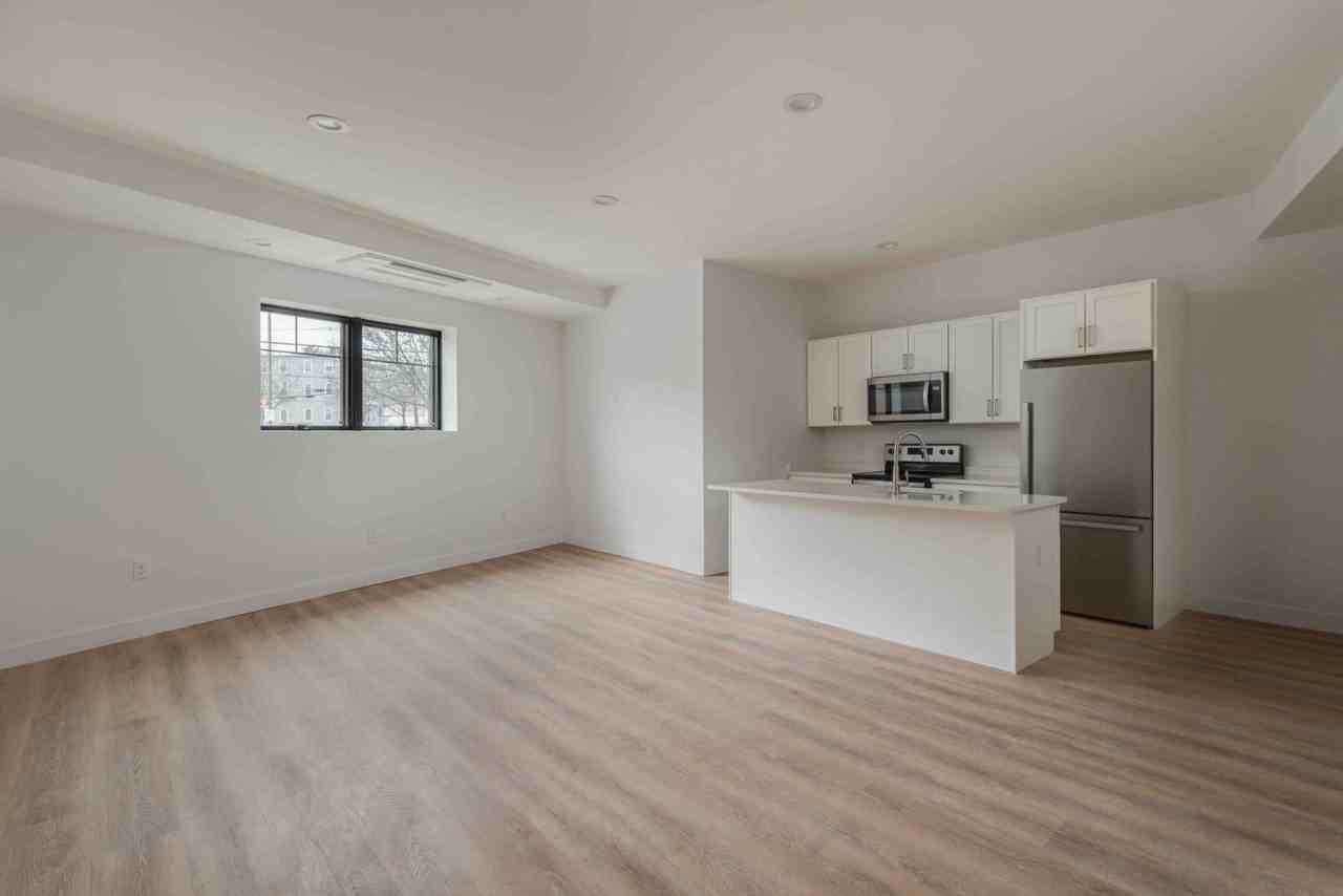 361 Admiral Street Apartments 361 Admiral St, Providence, RI 02908