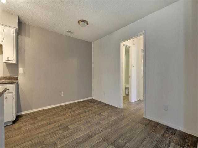 5009 Copperbend Blvd #A - Photo 4 of 8