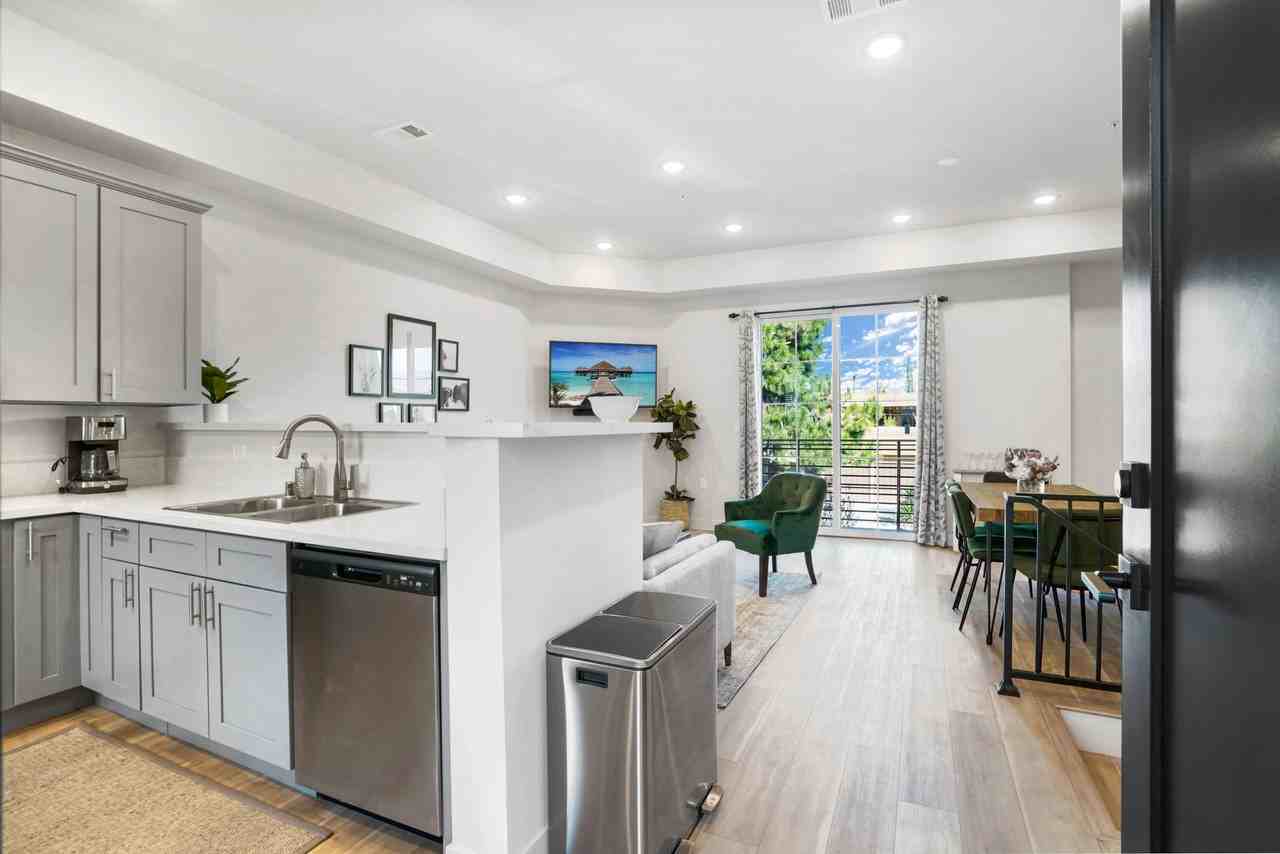 Peach Grove Properties - Photo 6 of 26