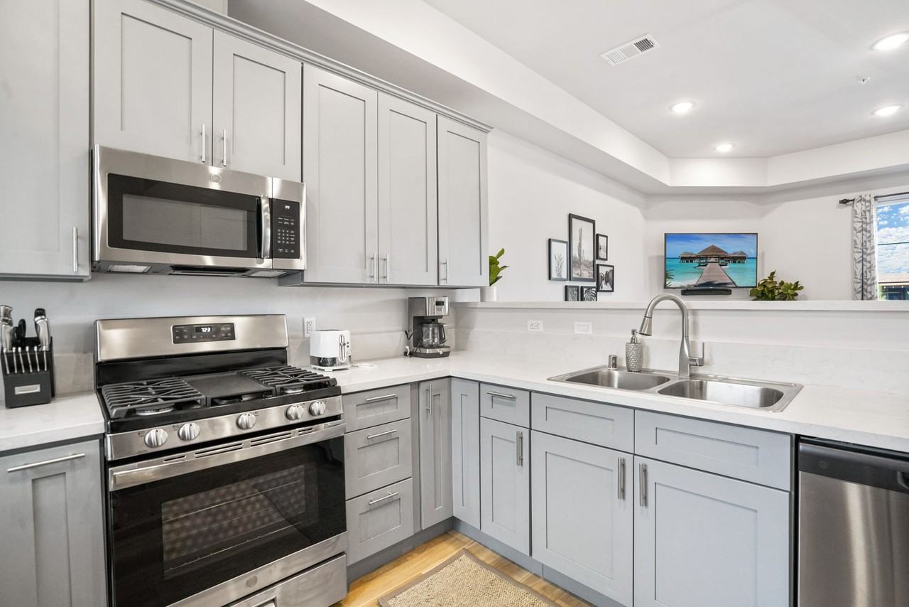 Peach Grove Properties - Photo 7 of 26