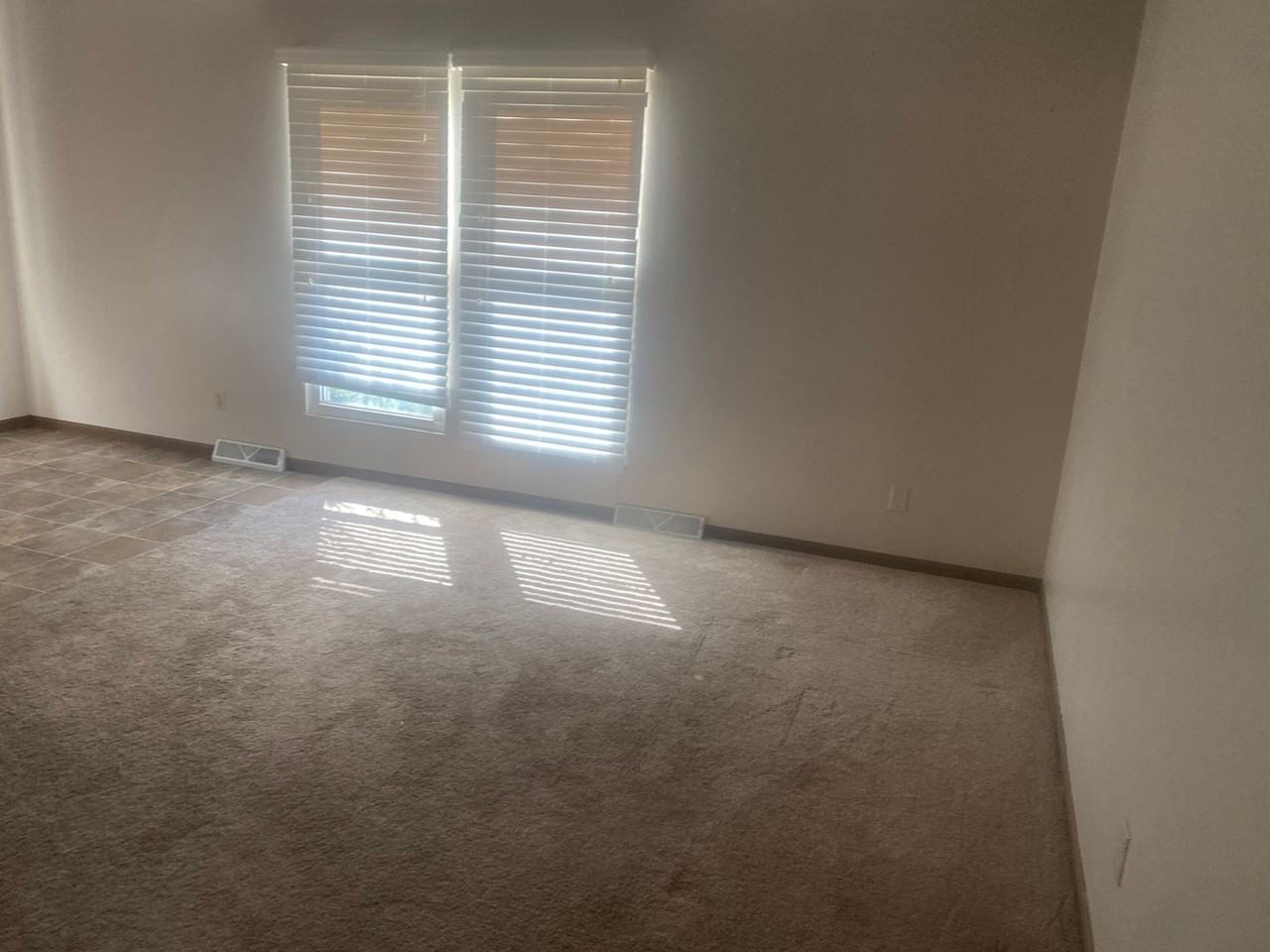 612 East Madison Street - Photo 2 of 29