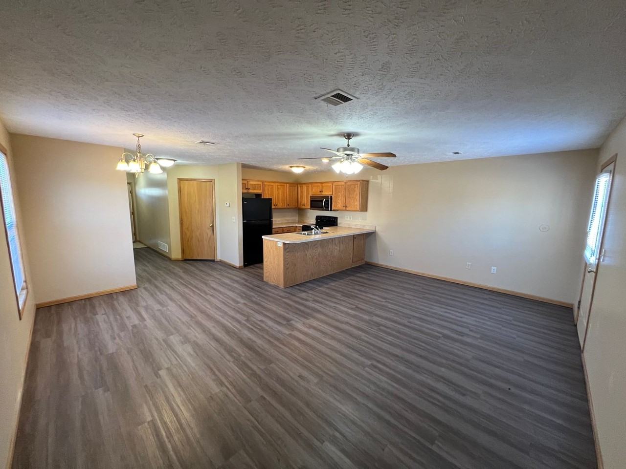 Buffalo Court - Photo 2 of 20