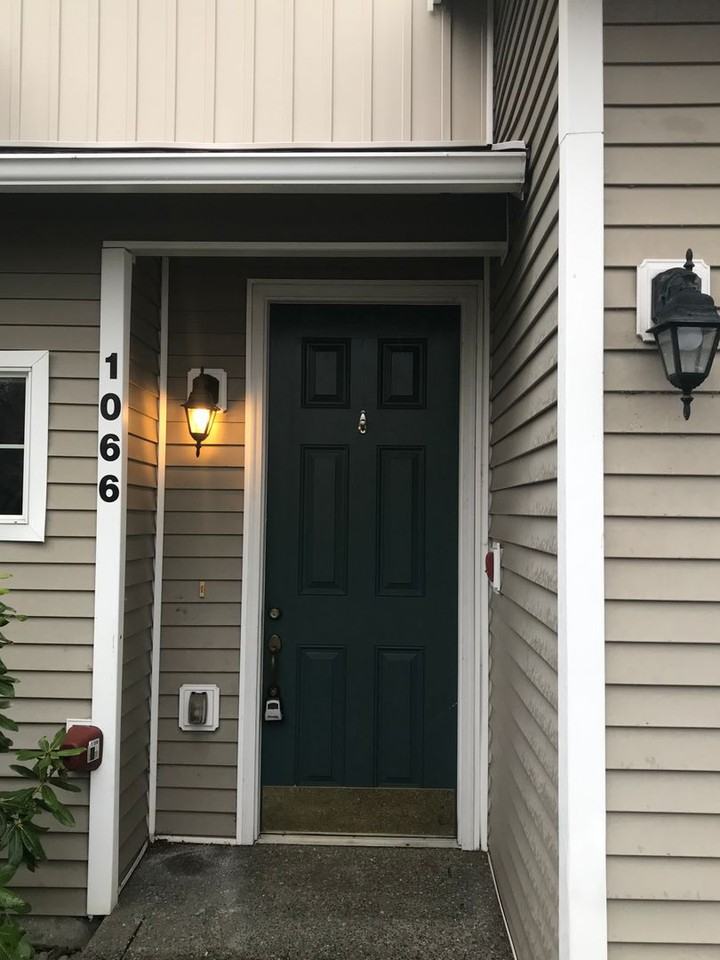 2902 Se 11th Pl #1066 - Photo 2 of 24