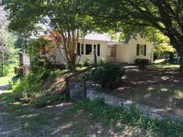 featured image of 1226 Pleasant View Dr