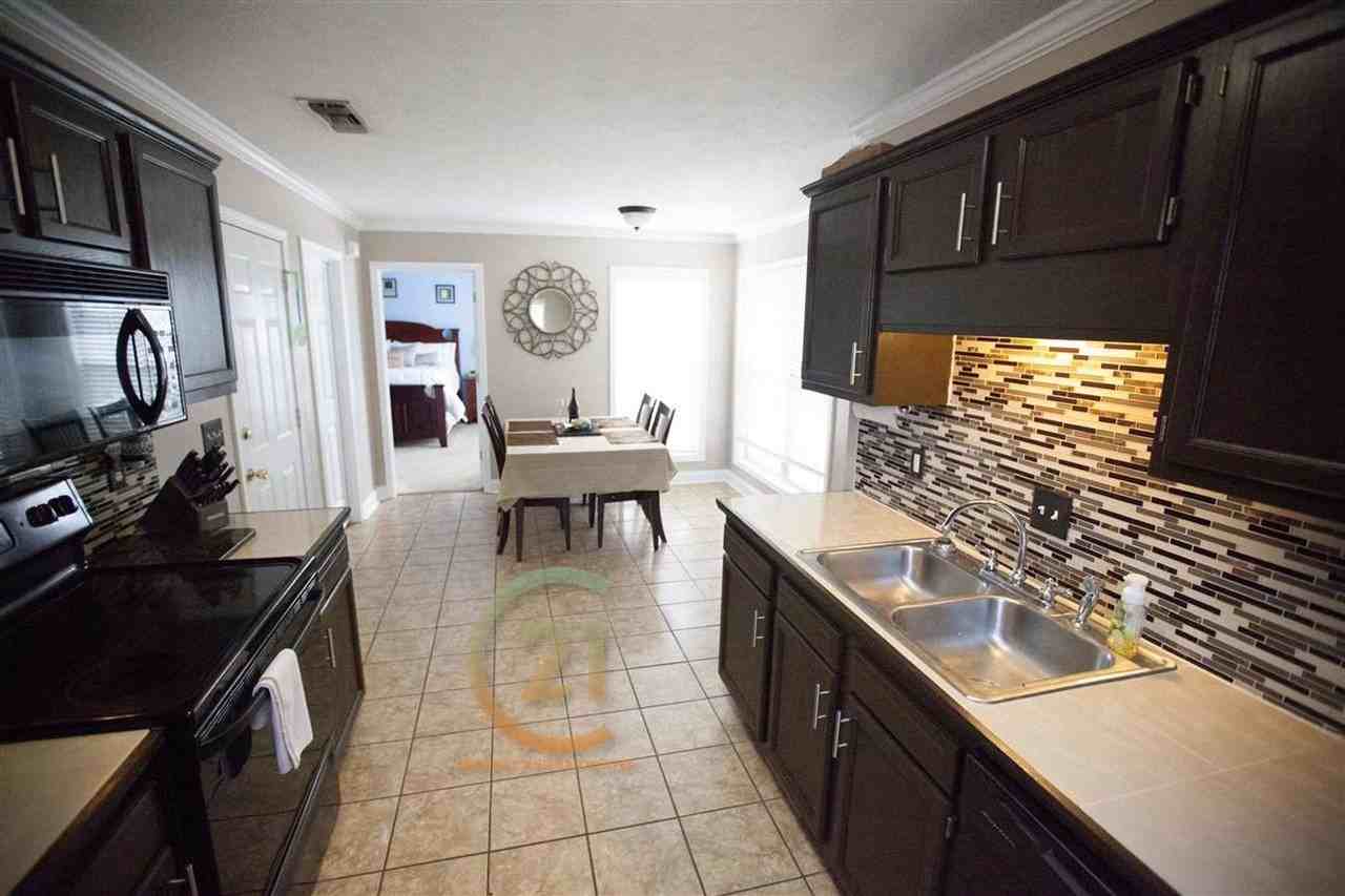 1037 Spanish Oak Dr - Photo 2 of 18