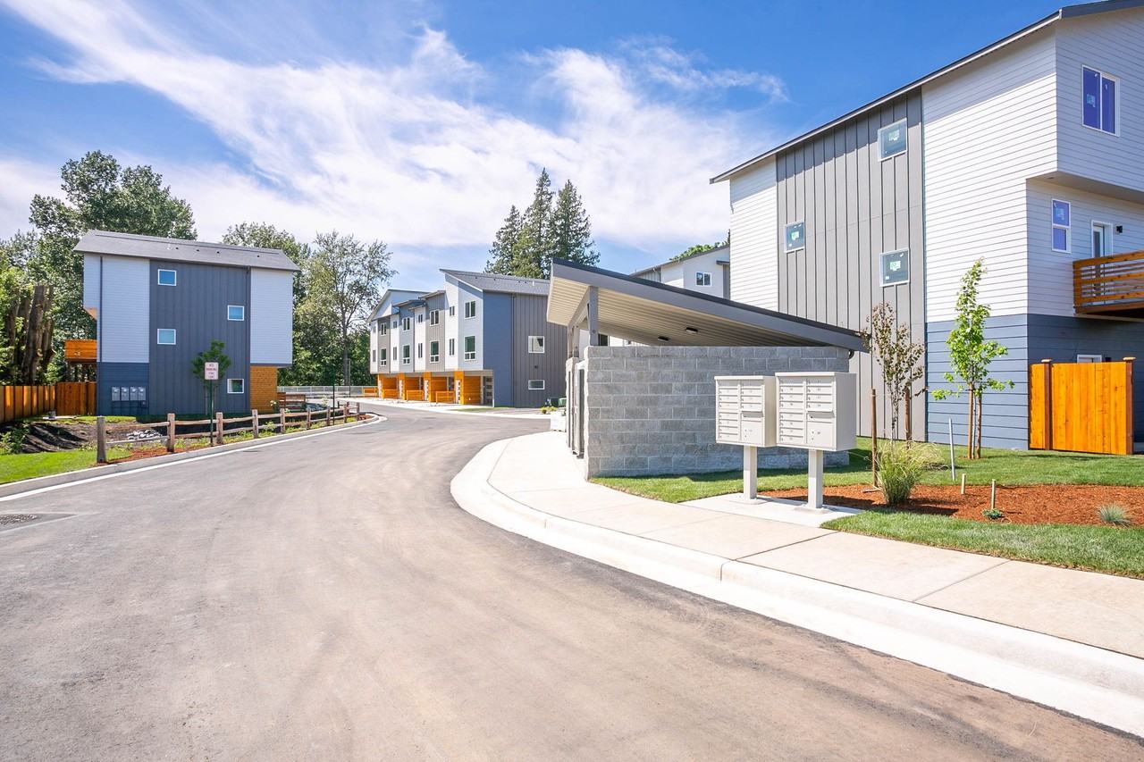 Sorrell Townhomes - Photo 5 of 42