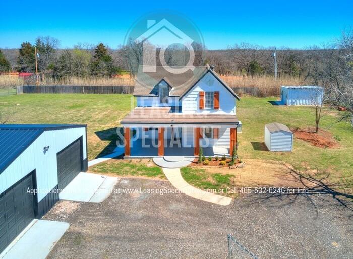 851 58th Ave Ne - Photo 2 of 47