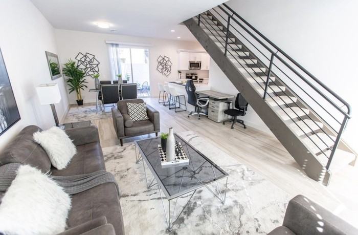 6631 S 7th St #5 - Photo 2 of 5