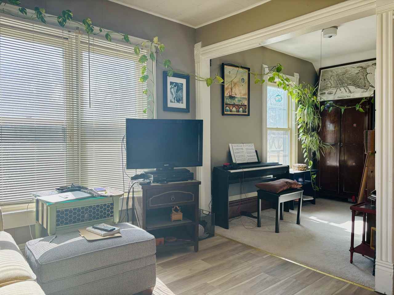 510 W Lakeside St #2 - Photo 4 of 17