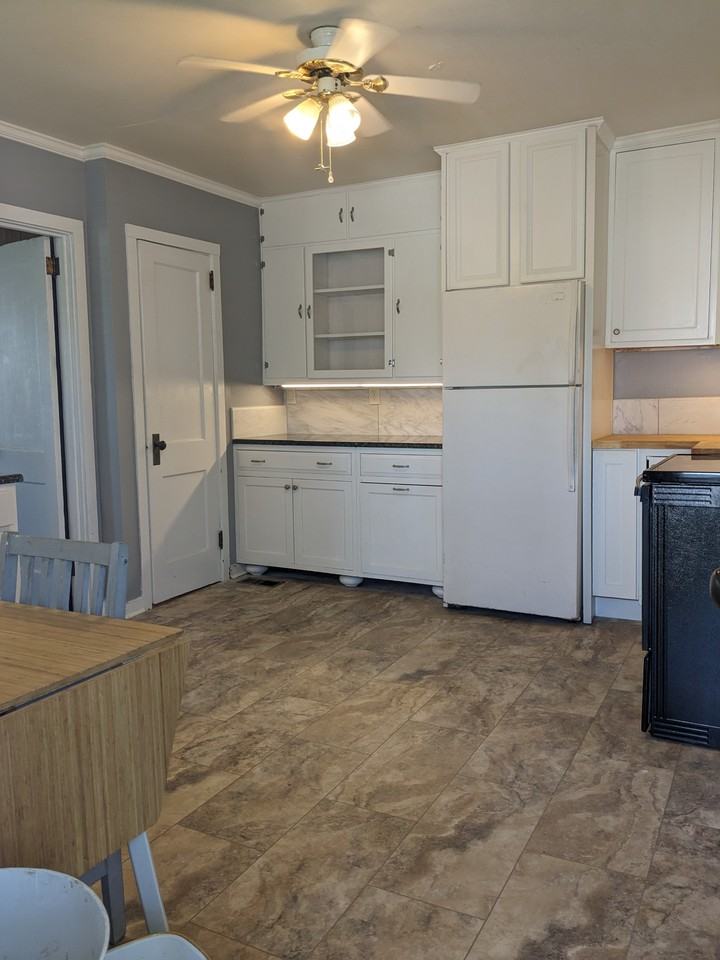 520 Mcginley St #NA - Photo 3 of 10