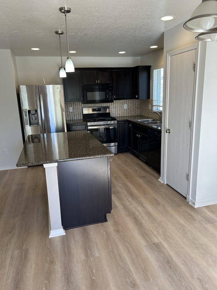 3932 S Veneto Pl #NA - Photo 4 of 13