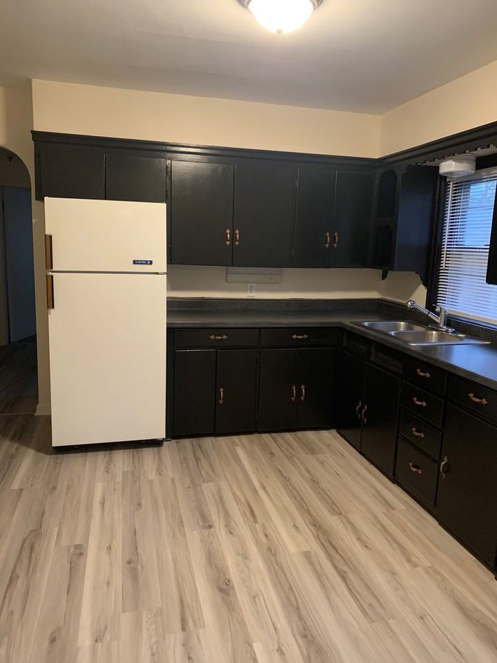 370 S State St #2 - Photo 6 of 20