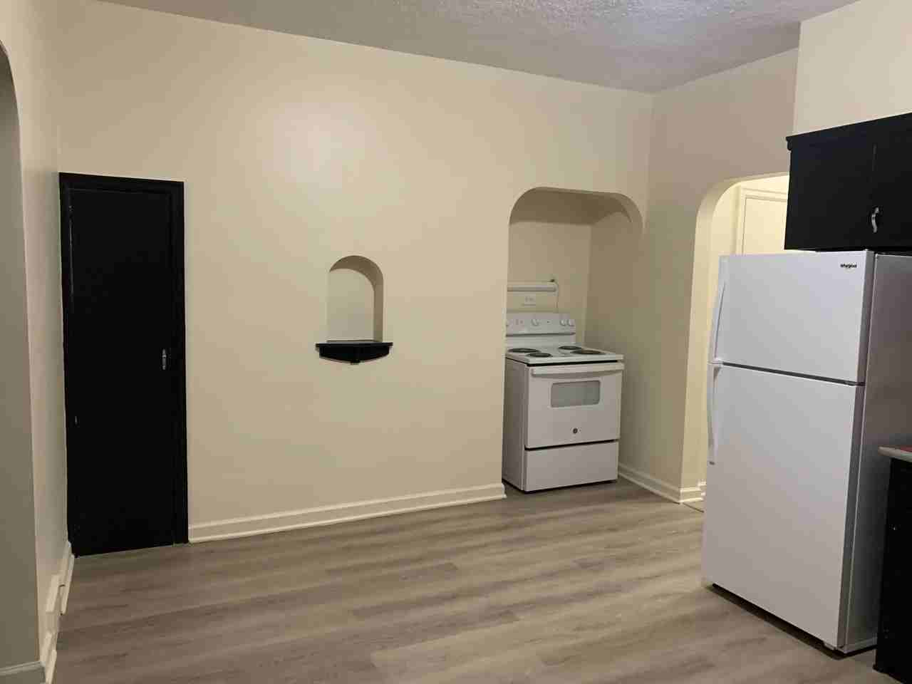 370 S State St #2 - Photo 7 of 20