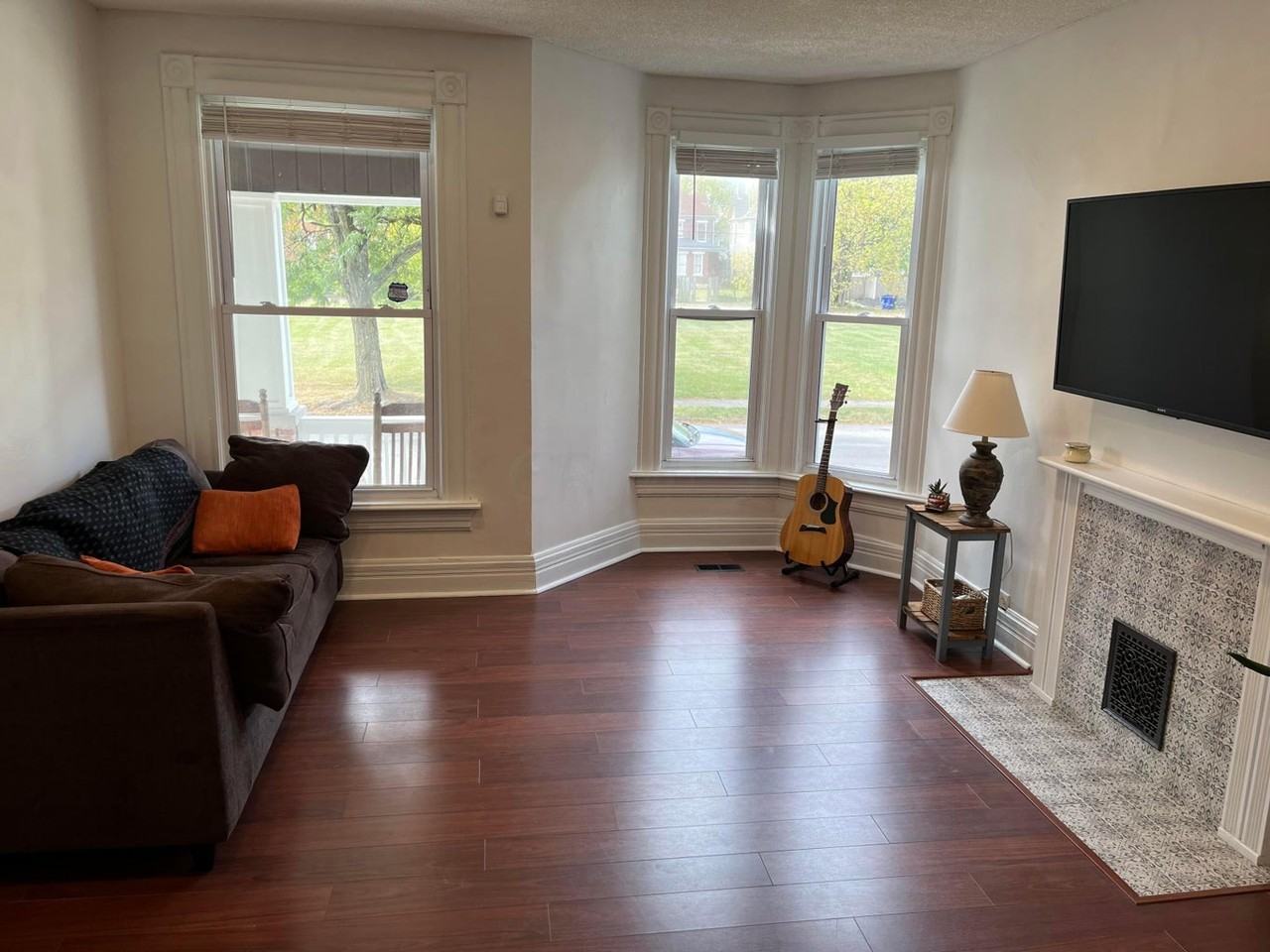 214 N 17th St #1 - Photo 3 of 11