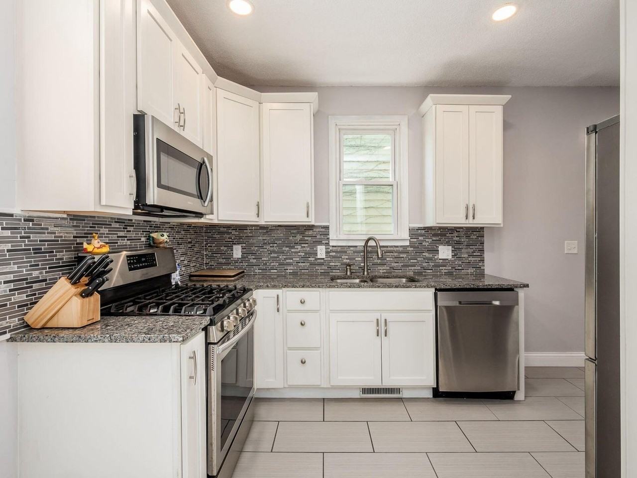 214 N 17th St #1 - Photo 6 of 11