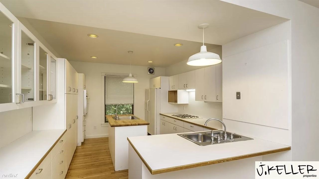 1707 Broadway St #1 - Photo 3 of 27