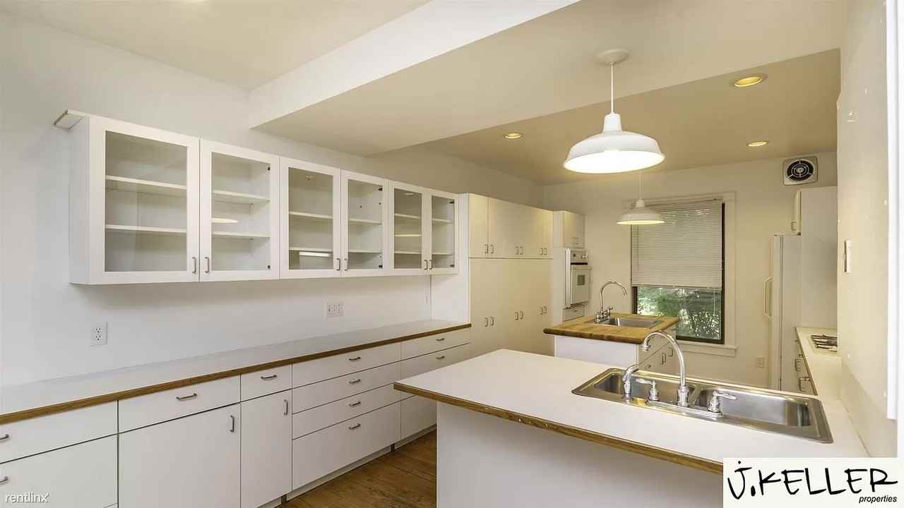 1707 Broadway St #1 - Photo 5 of 27