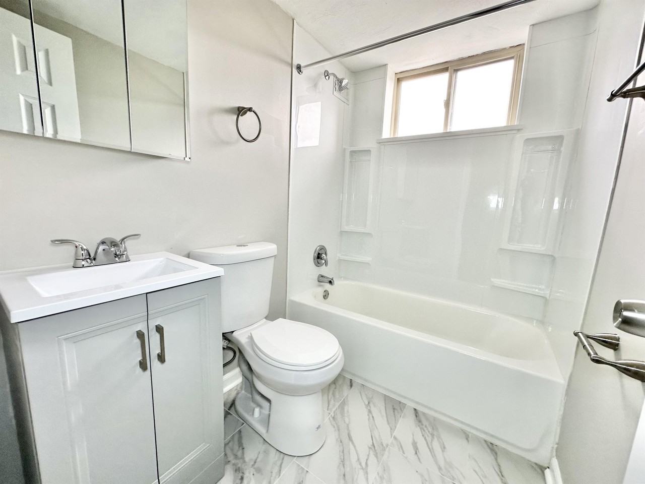 454D Mcknight Cir #D454 - Photo 6 of 16